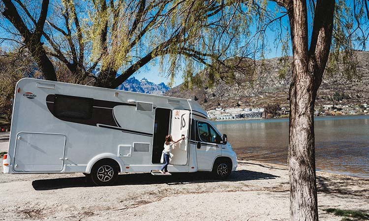 A Wilderness motorhome parked up in front of Lake Wakatipu in Queenstown-1